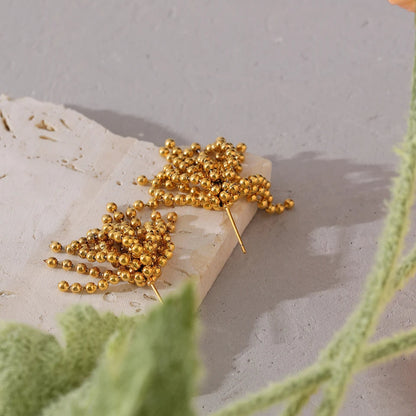 The Zague Earring | 18K Gold Tassel Bead Earrings | Minimalistic Gold Earrings | Stainless Steel Firework-Inspired Jewelry | The OÓ Jewels
