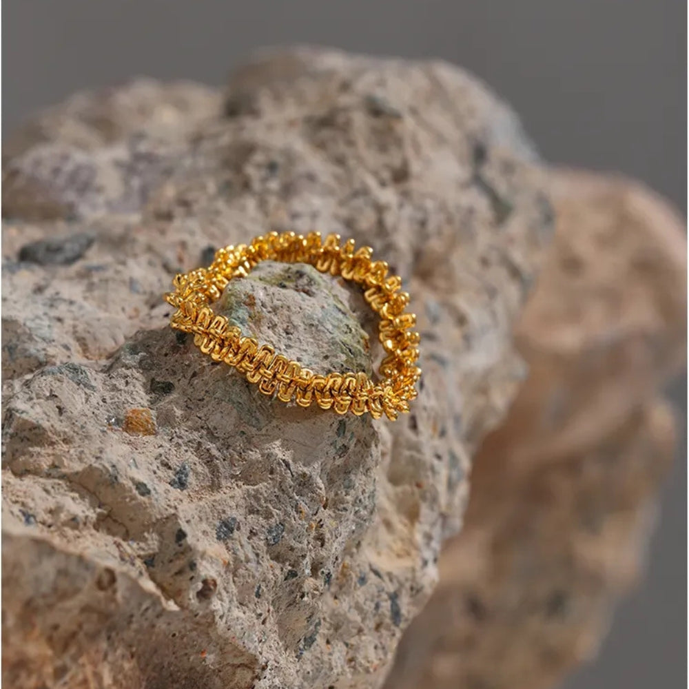 The Nitcheú Ring | 18K Gold Plated Stainless Steel with Geometric Design | The OÓ Jewels
