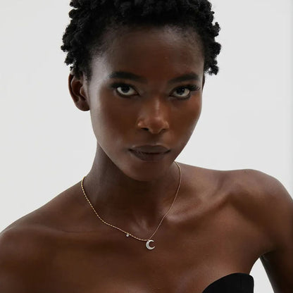 The Nganoú Necklace, 18K Gold Plated Stainless Steel with Shell Pendant in Geometric Design | The OÓ Jewels