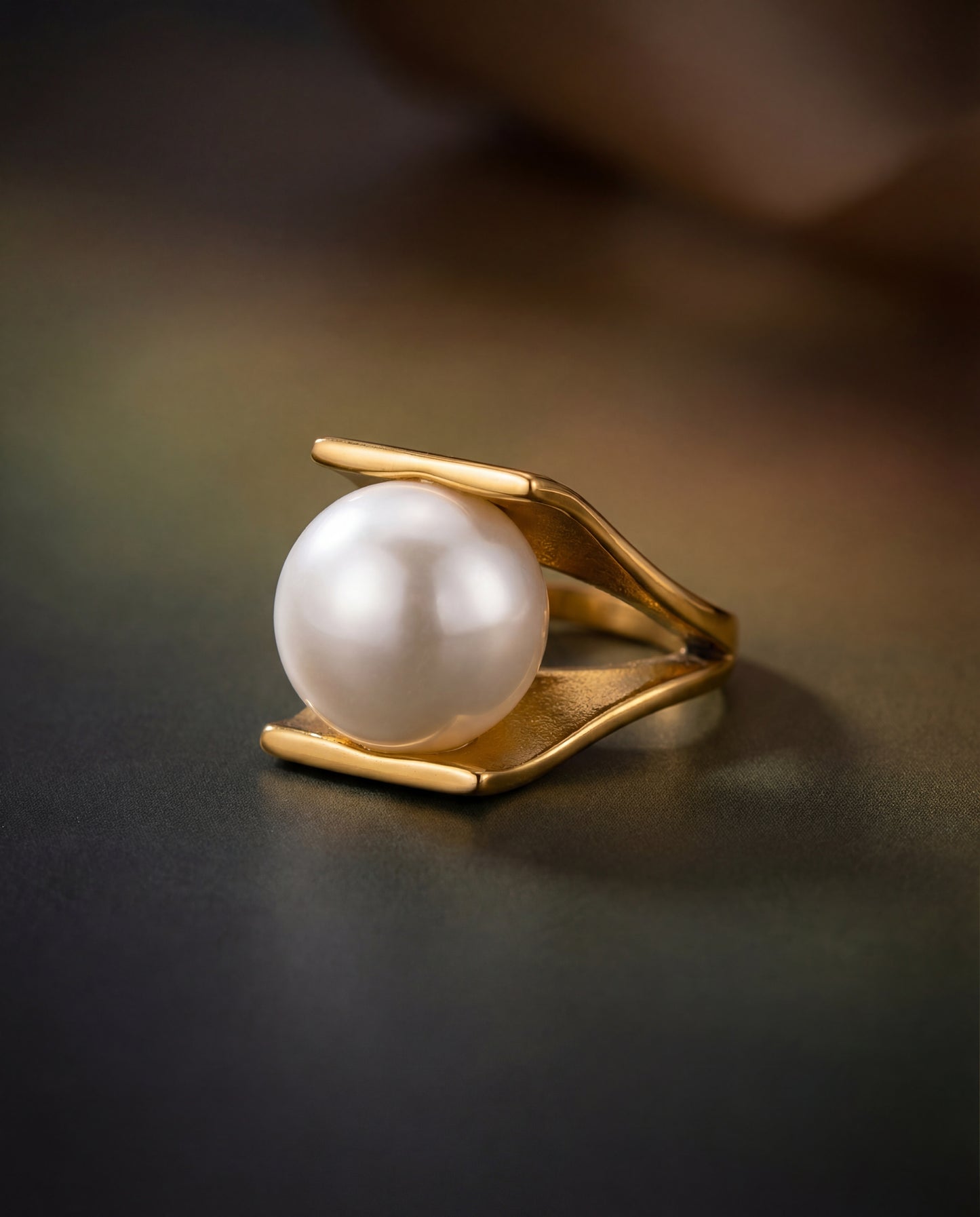 The Djeuga Ring