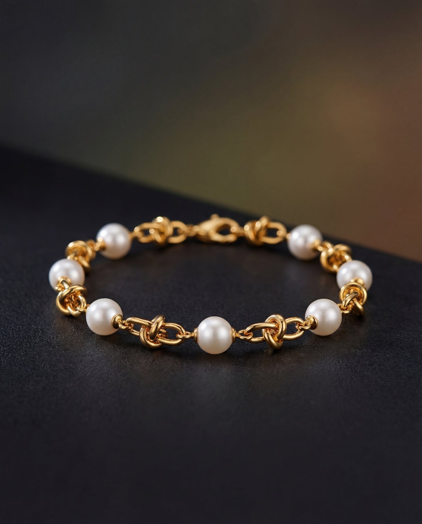 The Nelló Bracelet